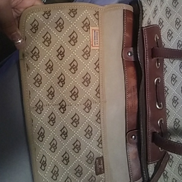 Dooney and Bourke handbag - Picture 4 of 7